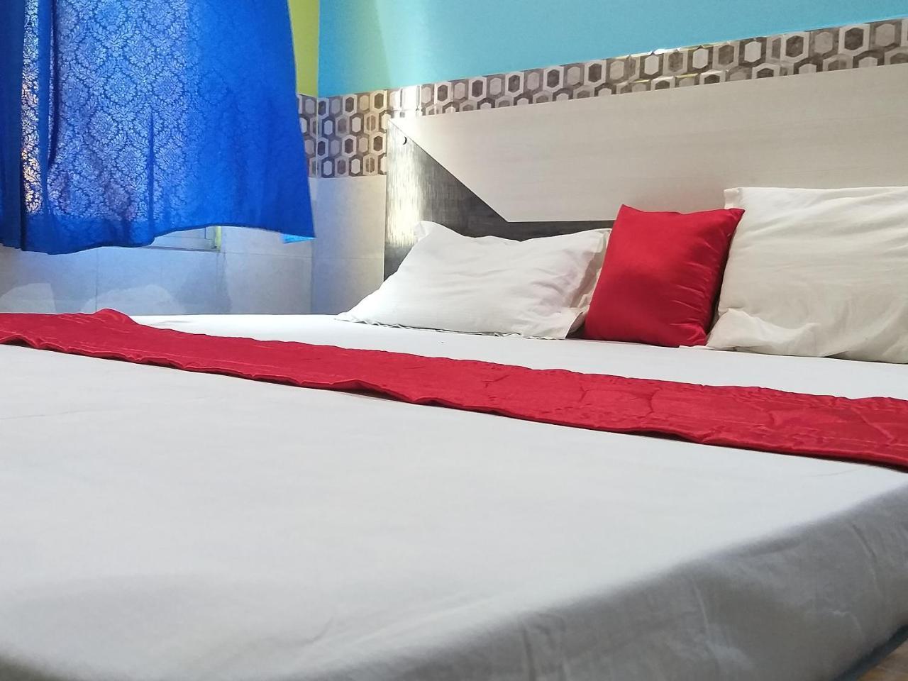 Beach Heaven A Hotel In 푸리 외부 사진