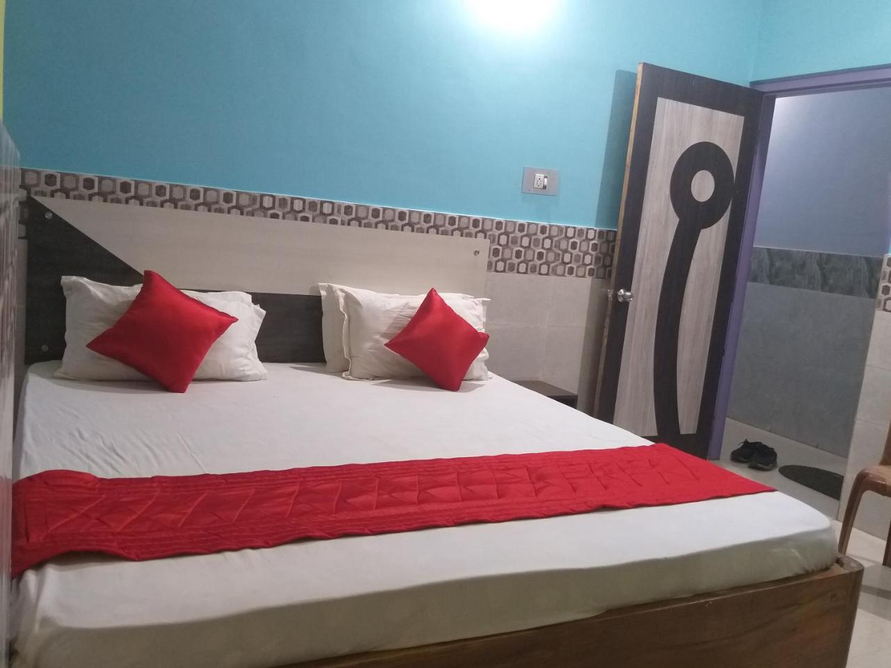 Beach Heaven A Hotel In 푸리 외부 사진